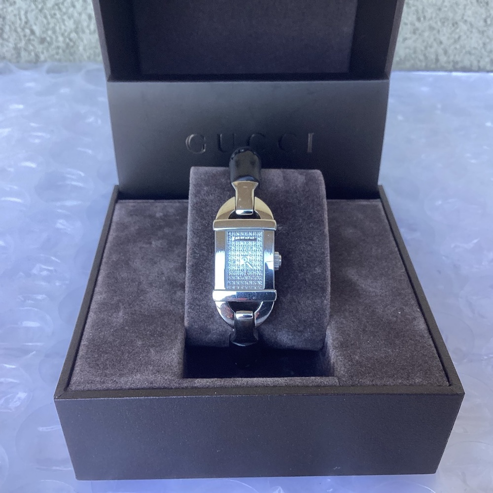 Gucci 6800 Diamond Dial Stainless Steel Good Used Preowned Condition